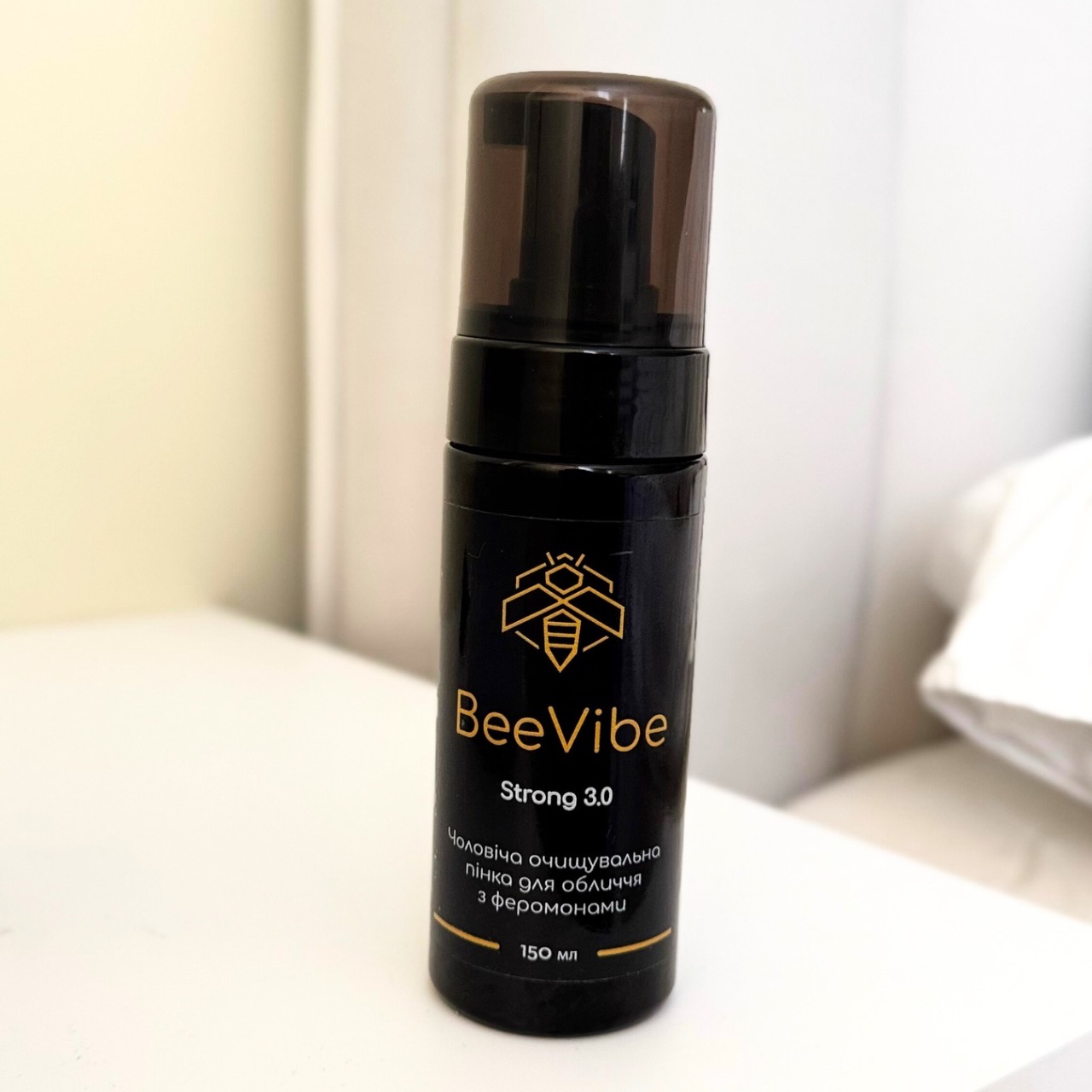 Фото - Чоловіча очищувальна пінка для обличчя з феромонами